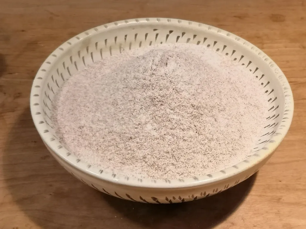 石臼挽き小麦粉＜ミナミノカオリ＞農薬・化学肥料不使用 あしがら