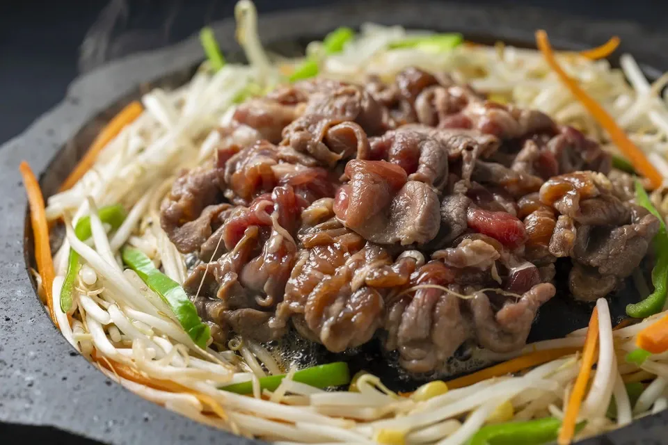 阿蘇の草原育ち＜熊本ジンギスカン＞希少な国産羊肉の晩白柚香る特製