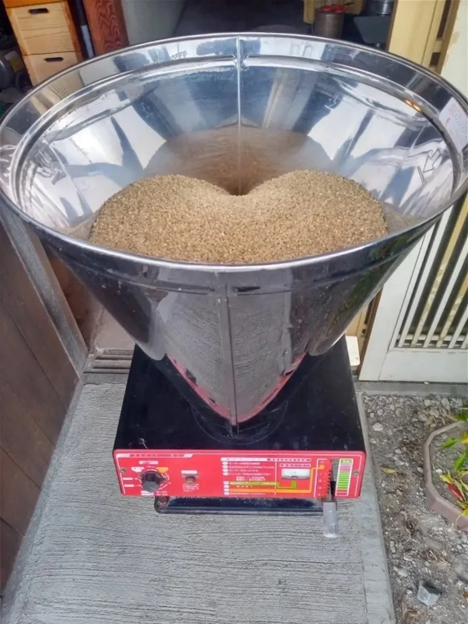 最終値下げ 自然栽培 天日干し ハッピーヒル玄米10kg ハッピーヒル 10kg 自然栽培 天日干し 農薬不使用：福井県産の米