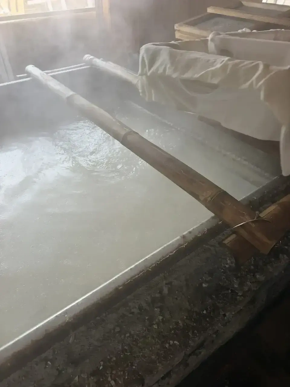 徳之島オーガニックソルト【満月】平釜・薪炊き・天日干し仕上げ