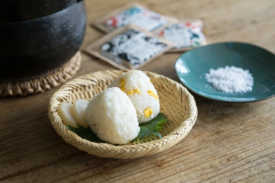徳之島オーガニックソルト【新月】平釜・薪炊き・天日干し仕上げ