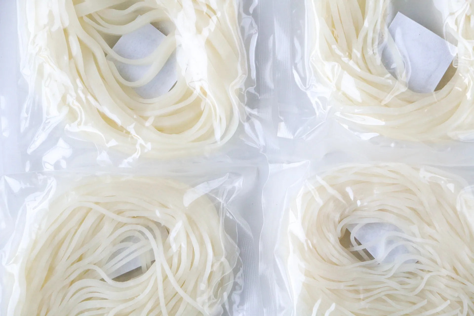 農薬不使用自家栽培米＜米の麺 KOME no MEN＞グルテンフリーで体に優しくつるっと美味しい米粉の麺（極細麺・細麺・太麺・平太麺）