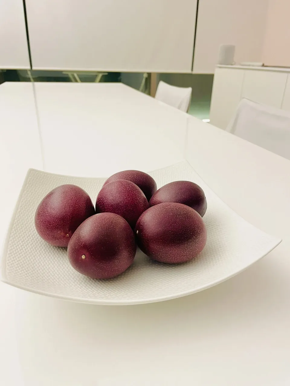 三宅島産・農薬不使用＜自然栽培パッションフルーツ＞ギフトにも最適の香り豊かなパッションジュエル