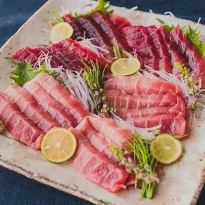 マグロ 訳あり】老舗三崎まぐろ問屋から直送！天然マグロ赤身1kg M063