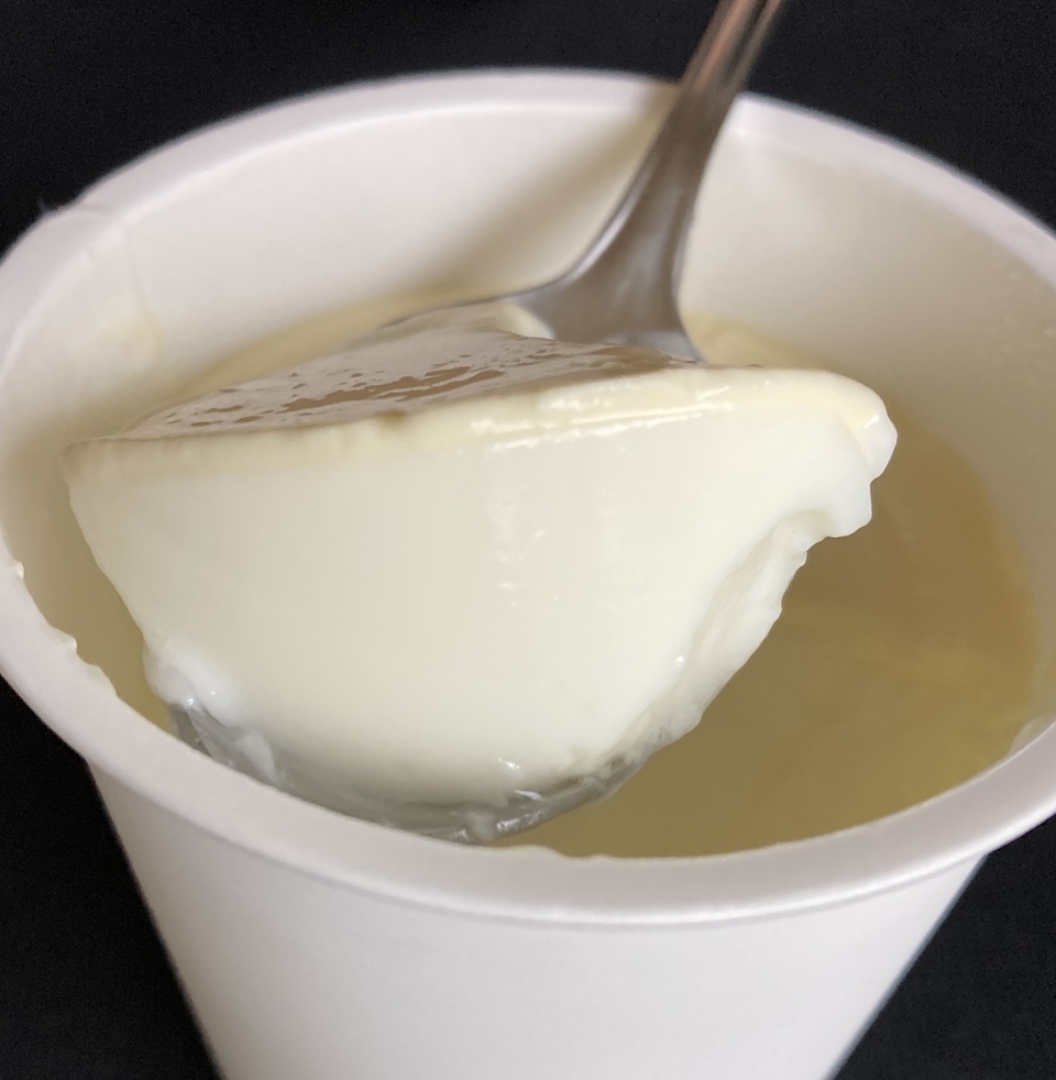 牛乳500mL2本とヨーグルト5個※木曜日発送
