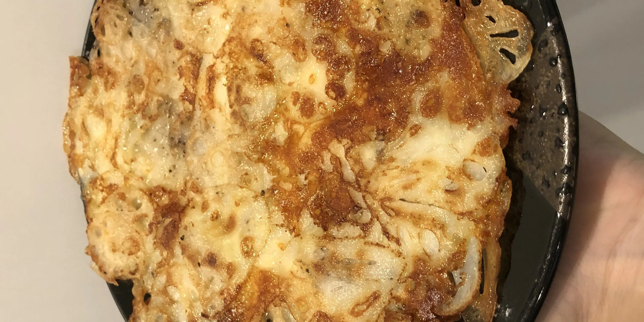 レンコンとチーズの挟み焼き