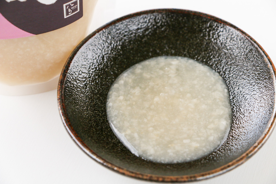 甘酒麹で作る<塩麹 酵>自然栽培米の甘酒麹を使用した甘じょっぱい味わい