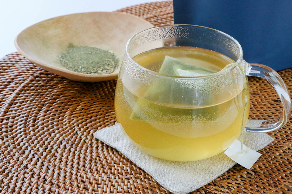 ビワの葉入り！秋摘みブレンドうまぶどう茶（自然栽培）★手軽なお湯出し＆煮出しもOK!
