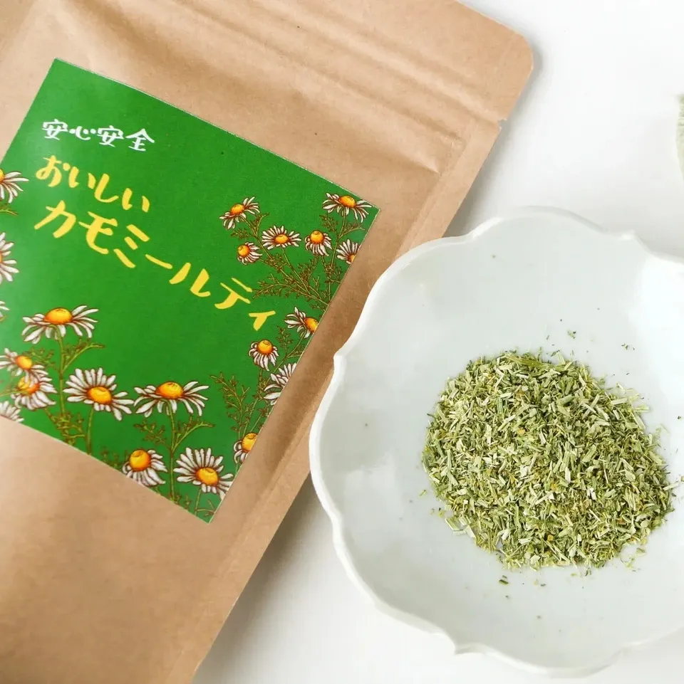 カモミール事典 ハーブとしての効能・研究開発から産業への応用 公式