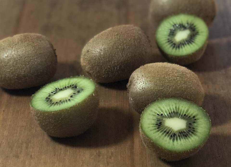 有機 JAS オーガニック キウイ 無農薬 化学肥料不使用 国産 ひび割れあり (1kg) - ホライズンファームズ キウイフルーツ 化学農薬・化学肥料不使用 神奈川産 5kg