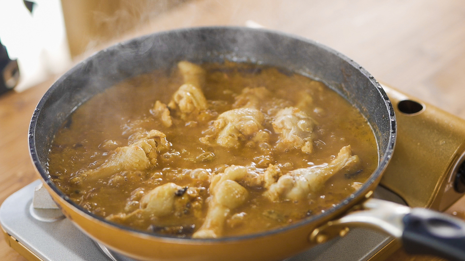 【送料込】初心者にもおすすめ！本格チキンカレー＜スパイス農家の手作りカレーキット＞食品添加物(保存料・着色料等)不使用