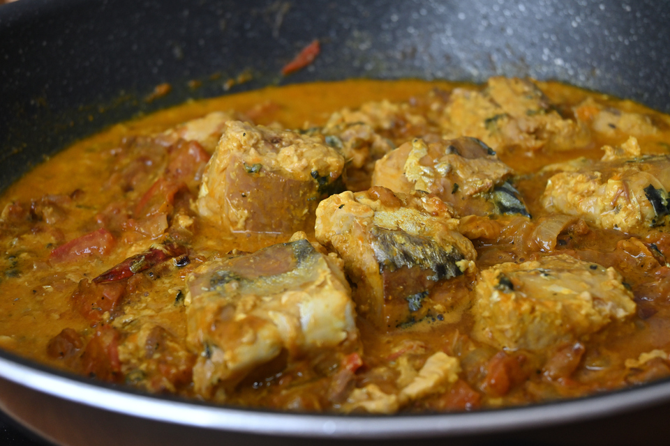 【送料込】簡単!本格サバ缶カレー<スパイス農家の手作りカレーキット>食品添加物(保存料・着色料等)不使用