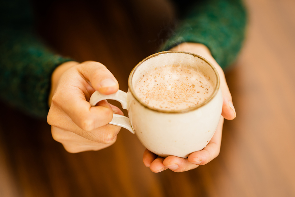 ジンジャーチャイ＞牛乳で割って楽しむ！スパイス農家の手作りチャイ