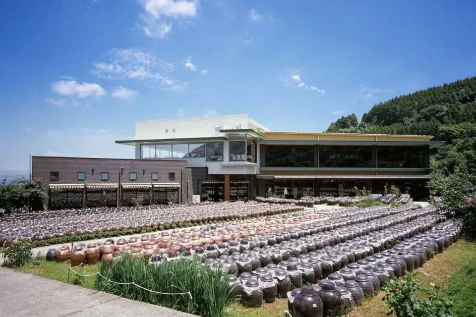 三年熟成黒酢使用<食べる黒酢 ちょい辛>有機原料仕込み