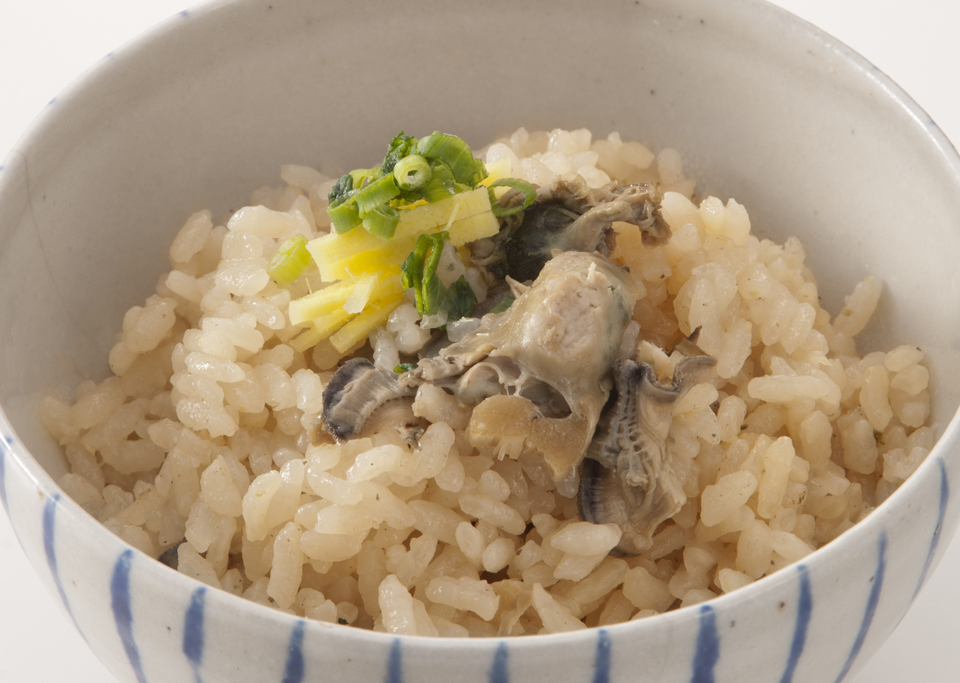 本格的炊き込みご飯の素〈能登産かきめしの素〉昔ながらの丸大豆醤油と本みりんと純米料理酒だけで仕上げました