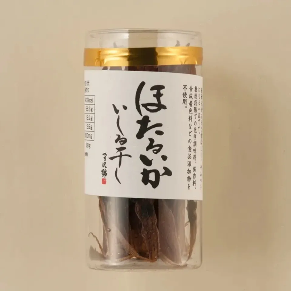 〈ほたるいかいしる干し〉お酒の肴にぴったり 日本海産ほたるいか使用素材の味そのままの干し製品
