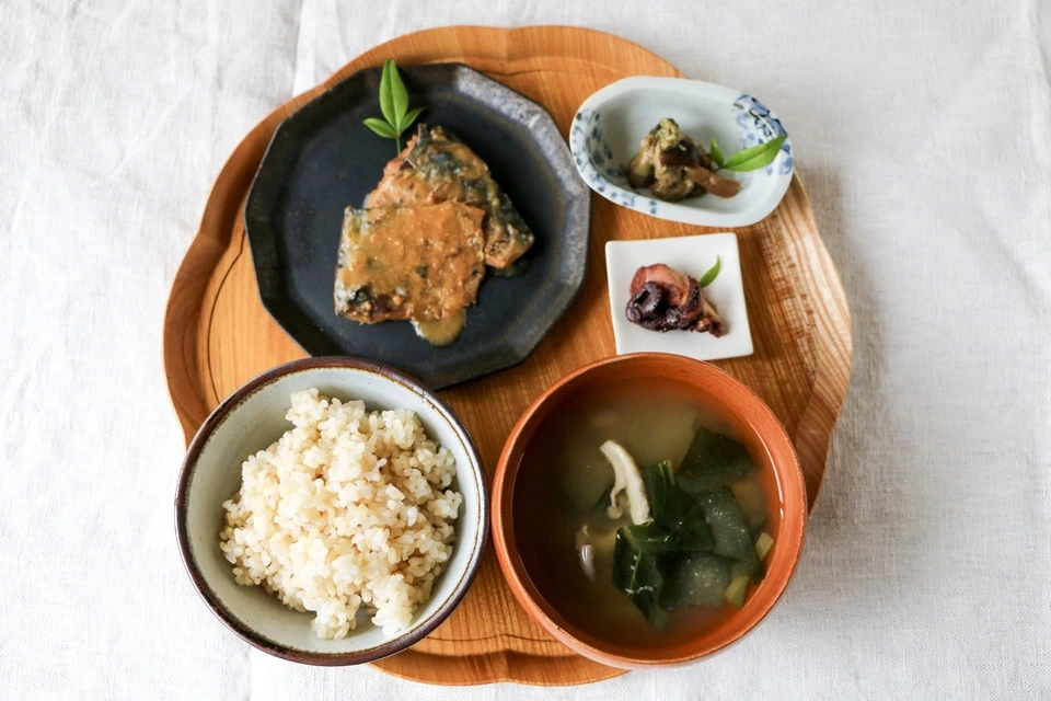 日本海のお魚そうざいセット〈能登産焼さば味噌煮・いわしふぶき煮・能登がき味噌煮・能登だこやわらか煮〉やさしい味に仕上げたお魚惣菜詰め合わせ4種