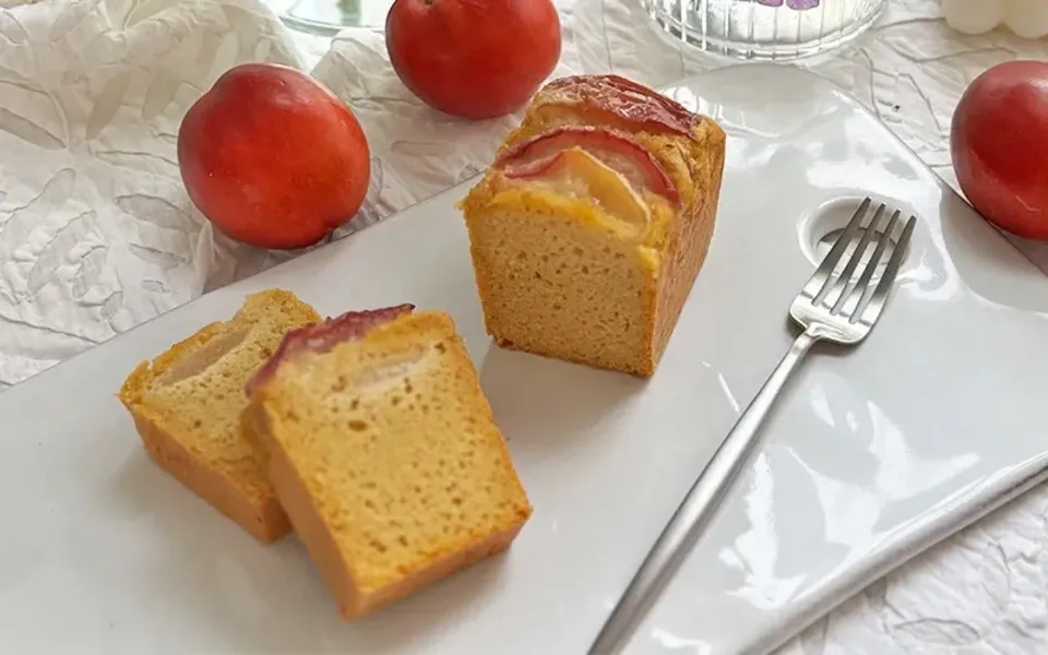 【期間限定追加販売】グレインフリーケーキブレッド＊信州産ネクタリン（穀物・小麦・米粉・白砂糖・乳製品不使用）
