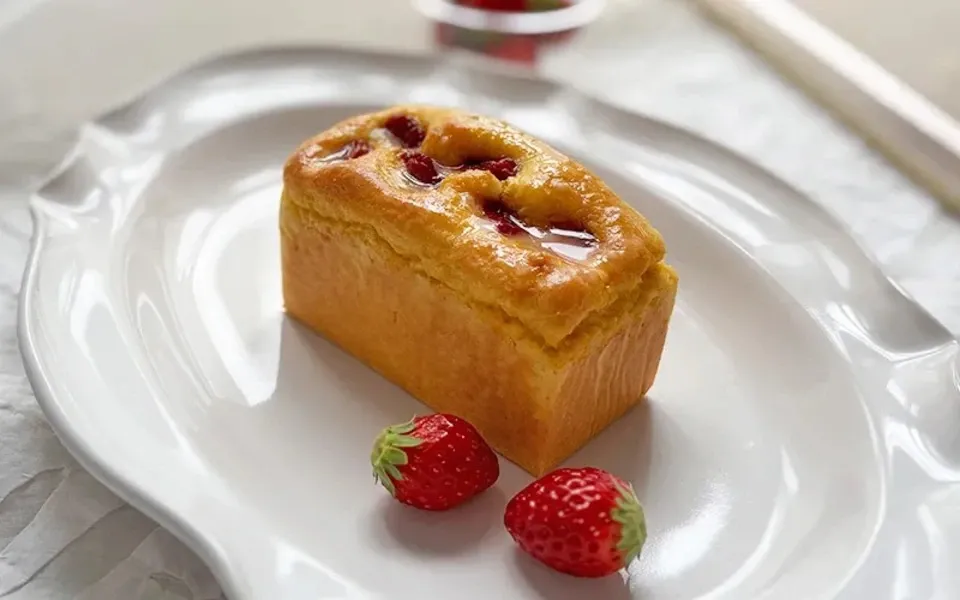 ＊販売期間終了＊グレインフリーケーキブレッド【苺】穀物・小麦・米粉・白砂糖・乳製品不使用