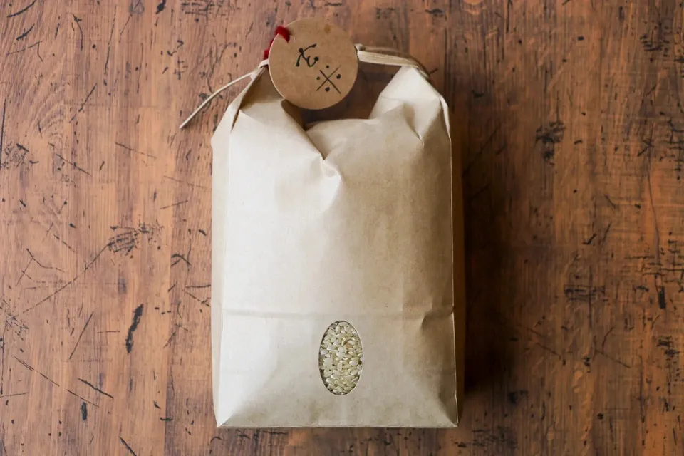 令和7年度産 / コシヒカリ・玄米 農薬・除草剤・化学肥料不使用