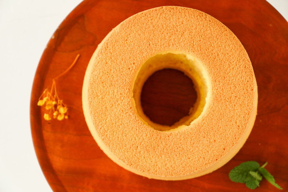 農薬不使用米粉と有機素材で手作り＜ふんわりしっとり米粉シフォンケーキ/ホール＞ノンオイルで乳・小麦・食品添加物不使用