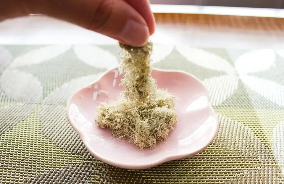 無添加・北海道産の根昆布入とろろ昆布 昆布の鳥居 (大阪府産