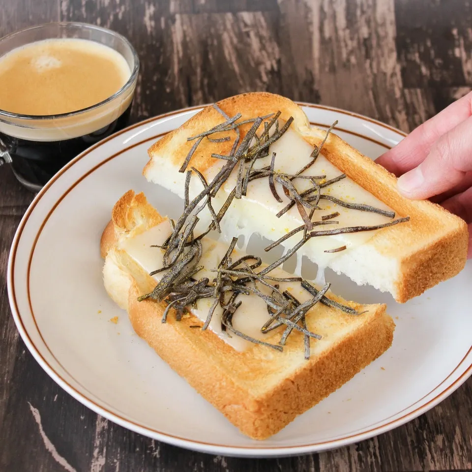【体に優しい無添加塩昆布:カレー味】~岸和田発ブランド人参「彩誉(あやほまれ)」使用~