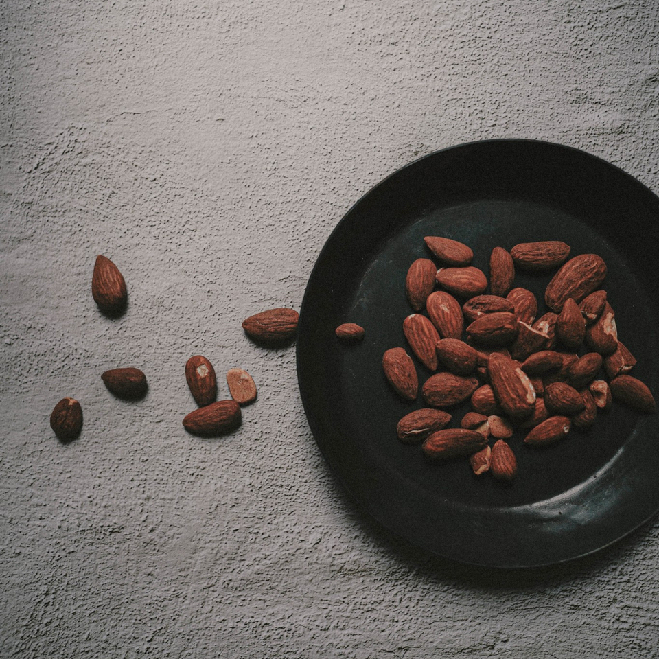 古代原種アーモンド 『 FUZOROI 』 素焼き/無塩 自家焙煎 Antique Almonds