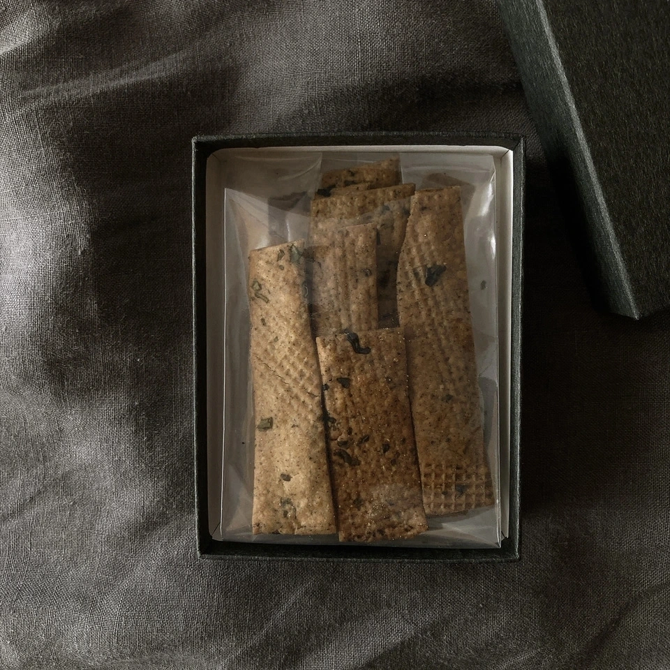 樹の欠片 02 烏龍茶
