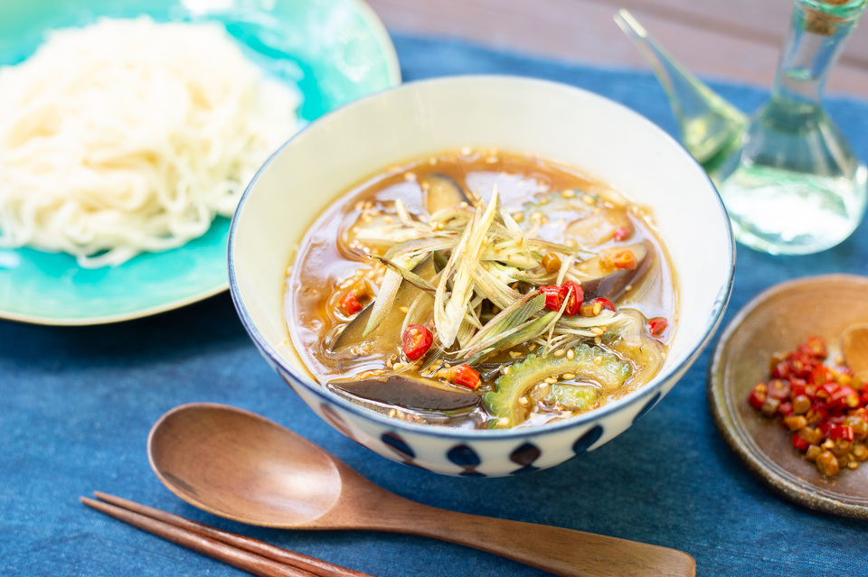 これ1本で味が決まる！【ジンジャーガーリックソース】砂糖不使用で国産生ニンニク&木桶仕込み天然醸造醤油&国産純米酒ブレンドの時短・万能調味料