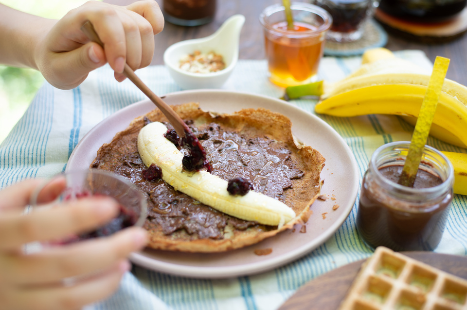アーモンドとカカオの香ばしさが広がる【カカオアーモンドバター】塩チョコのようなあと引く美味しさ、とろける贅沢スプレッド