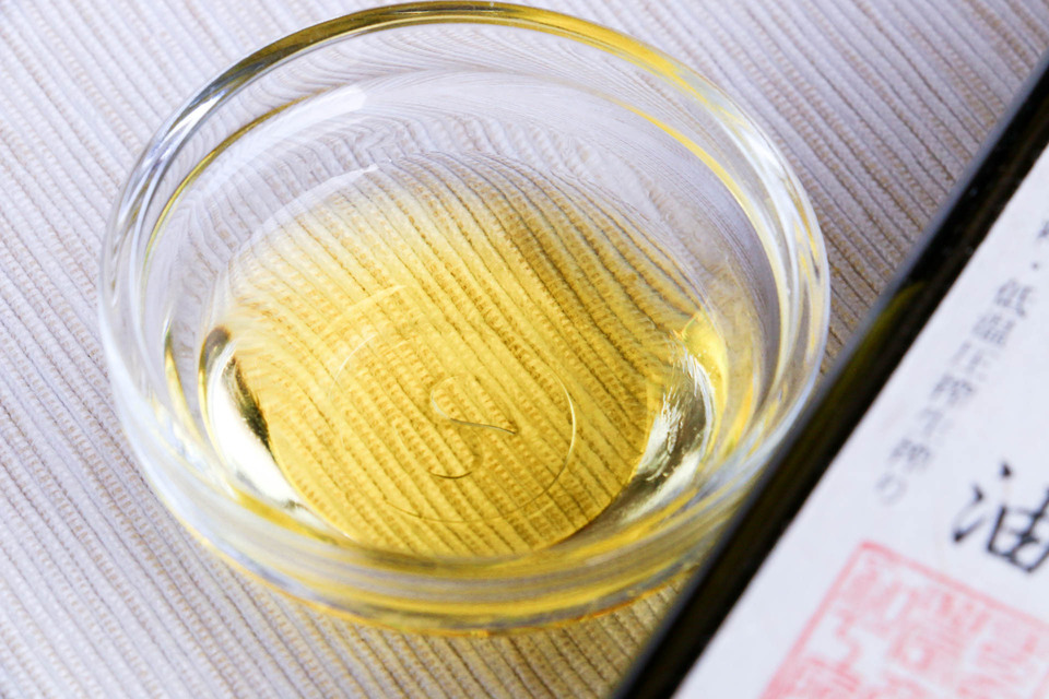 ギフトボックス入り「えごま油・柿酢」セット