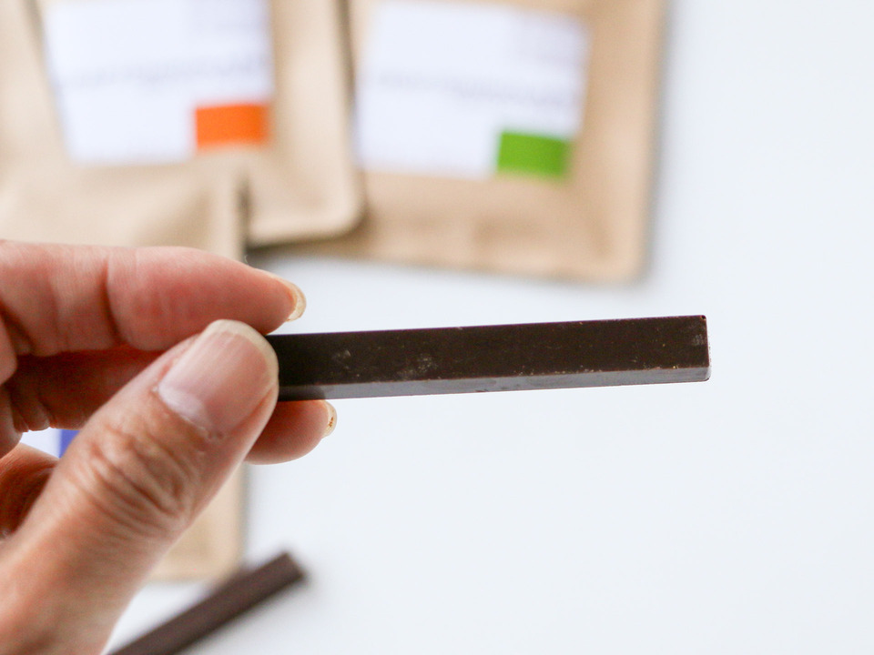 カカオ豆ときび砂糖だけで作る<クラフトチョコレートギフトセット>スティック・スクエア