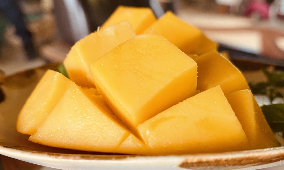 農薬・化学肥料不使用＜贈答用マンゴー＞沖縄の太陽とクロレラ肥料で