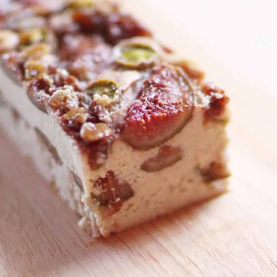 自然をたべる 麹チーズケーキ(たっぷりいちじく)4~6人用(グルテンフリー)