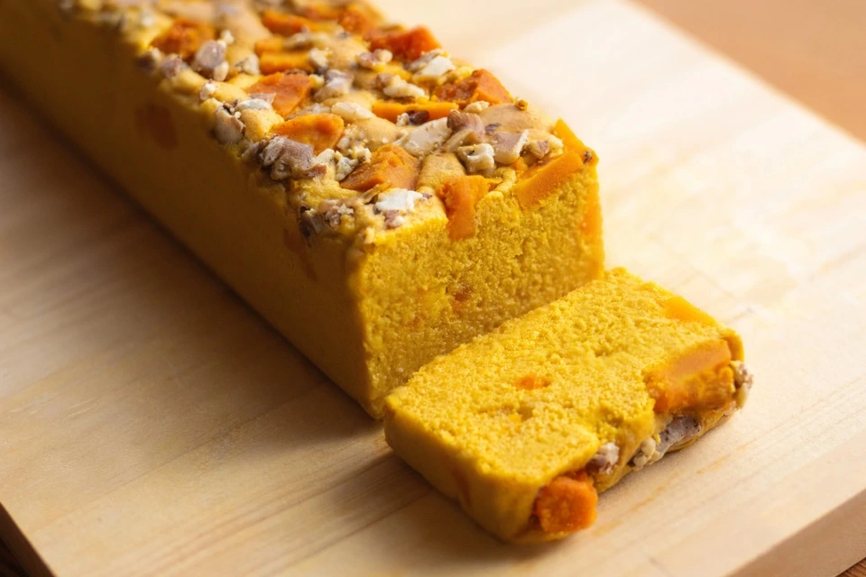伝統野菜・バナナかぼちゃとくるみメープルの麹チーズケーキ(無添加・グルテンフリー)