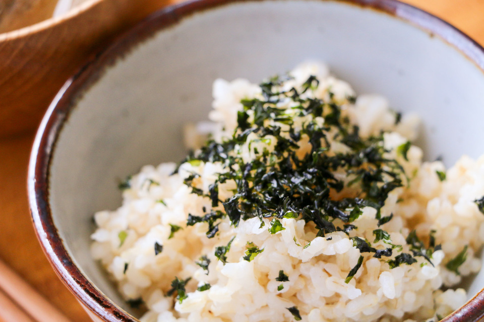 岩のりフレーク＜かけてごちそうプチ幻紫菜＞養殖岩海苔種の幻紫菜使用