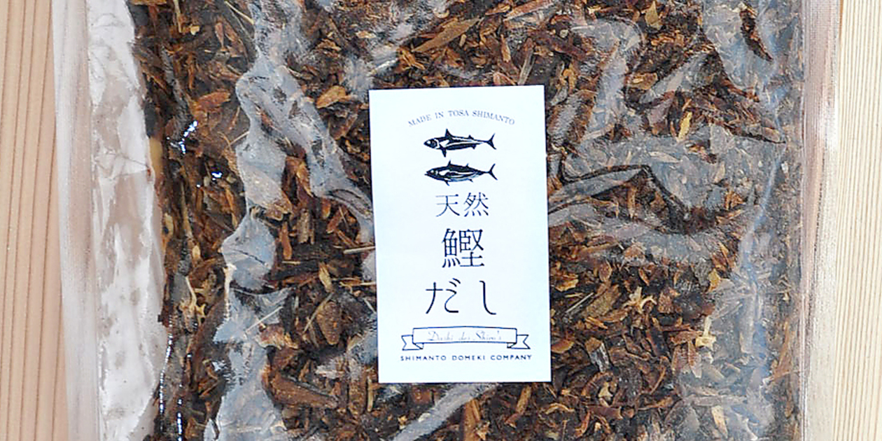 天然鰹だし 宗田鰹粉と鰹粉 しまんと百笑かんぱに (高知県産) 削り節・鰹節通販 - たべるとくらすと
