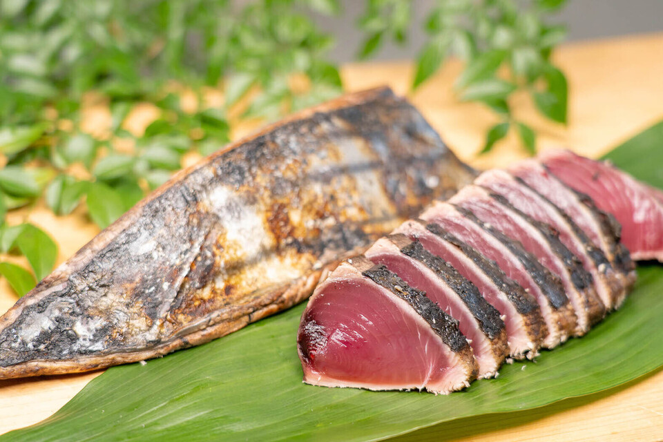 ［ギフト］[送料無料]久礼の一本釣り地鰹 藁焼きタタキ（旬凍）