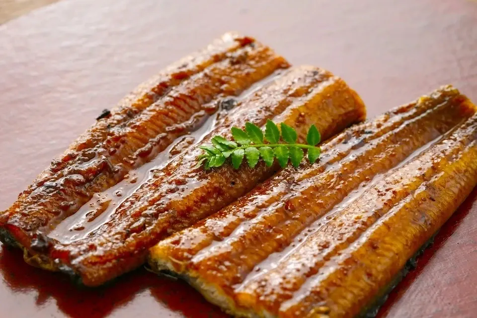 鰻の白焼き 130ｇ～149ｇ×4尾 鰻 白焼き 蒲焼き 鰻の蒲焼 楽天市場】うなぎ蒲焼き2尾 白焼き1尾 《百貨店 共通ギフト