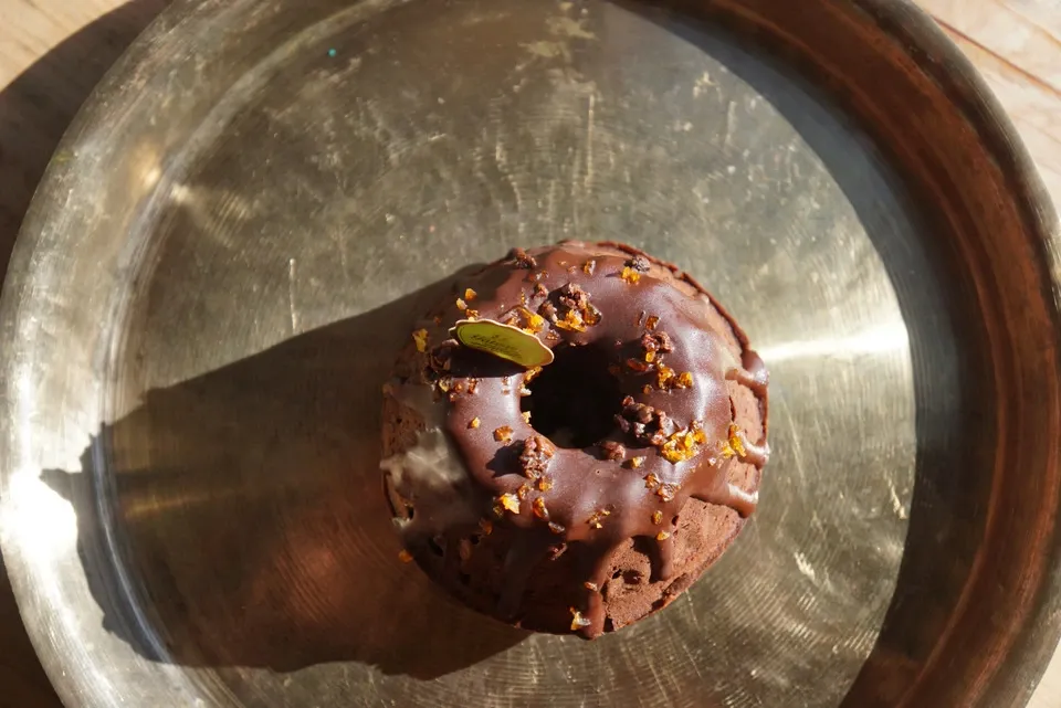 【父の日の贈り物】ブランデー香るレーズン入りチョコレートクグロフ