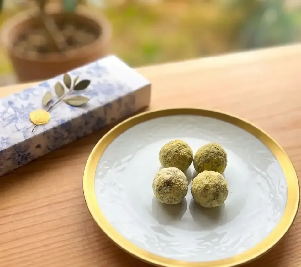 【母の日ギフト】宮崎の春を、ひと箱に。｜無添加Bean to Barチョコレート 日向夏オランジェット＆みやだいずきなこトリュフ