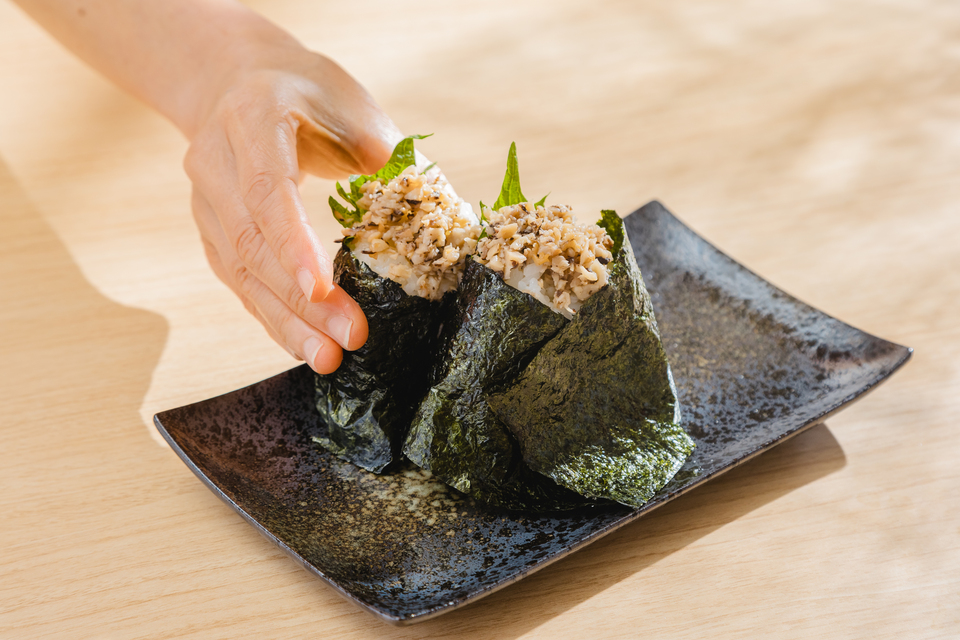 徳島県産希少品種 三ツ星しいたけ恵 徳島椎茸ファーム (徳島県産) 野菜