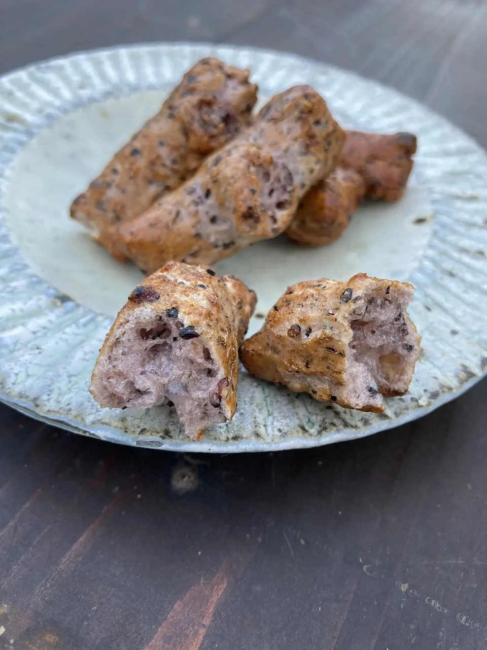 再販売!【黒米おかき 焼 醤油】天日干し黒米もちと天然醸造九州丸大豆しょうゆだけで作りました