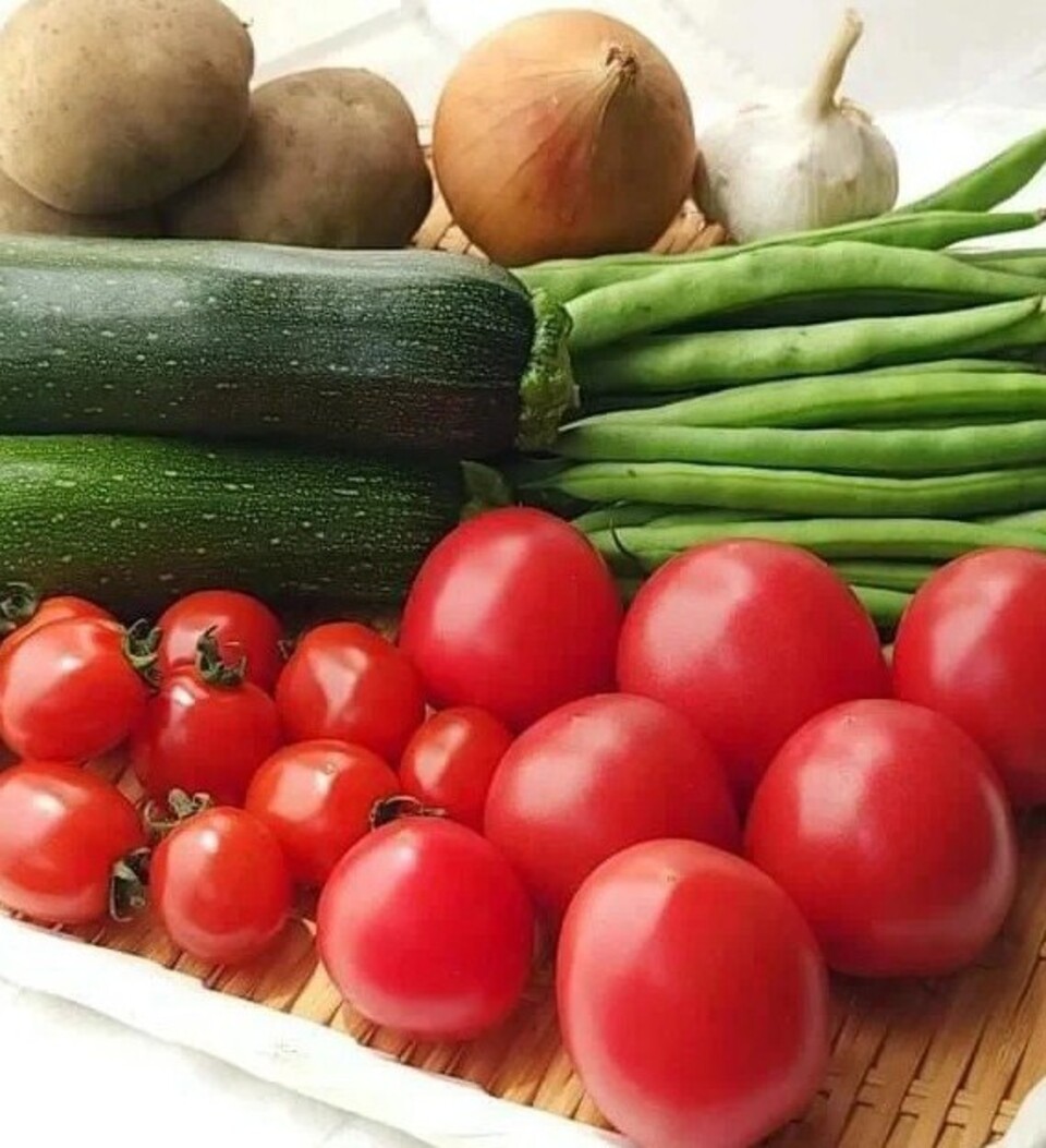 【旬をたっぷり】自然栽培の手渡したくなるお任せ野菜SET