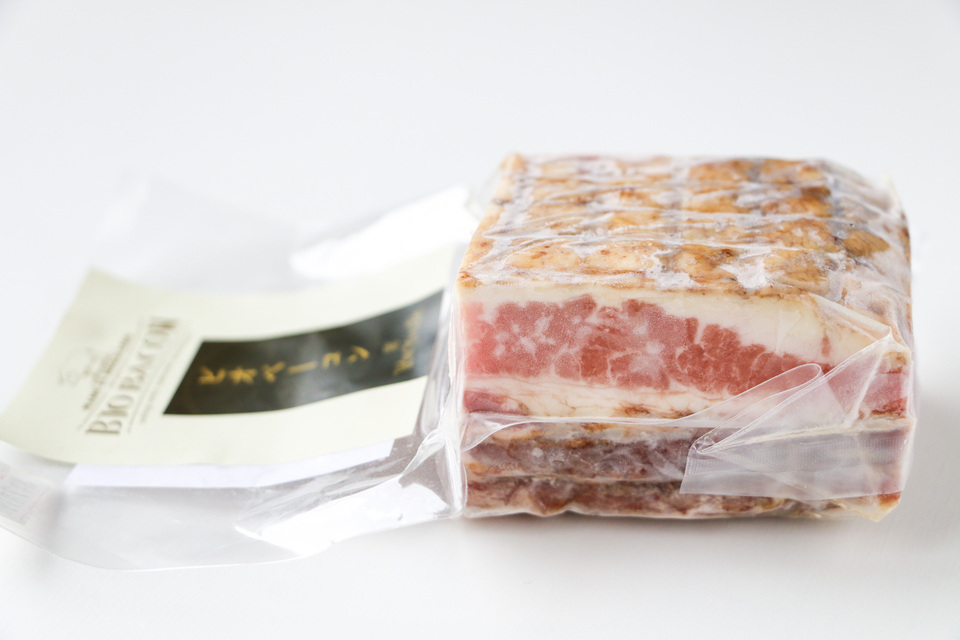 【ギフト用】お肉と塩だけ＜BIOベーコン＞独自製法完全無添加・自然放牧フランス産豚・長期熟成天日海塩