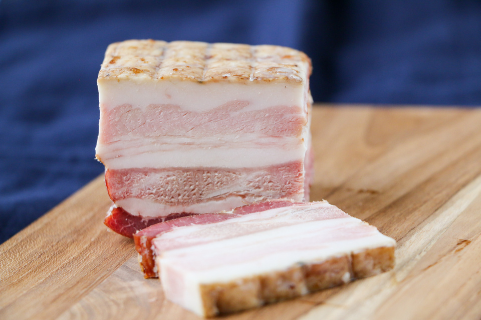 【ギフト用】お肉と塩だけ＜BIOベーコン&燻製鴨＞独自製法完全無添加・自然放牧フランス産豚&タイ産鴨・長期熟成天日海塩